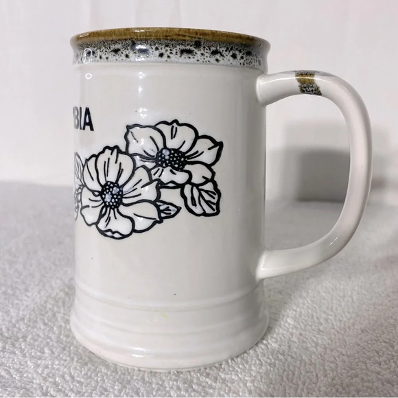 Vintage Capilano Vancouver British Columbia Canada Ceramic Stoneware  Mug - Picture 5 of 13